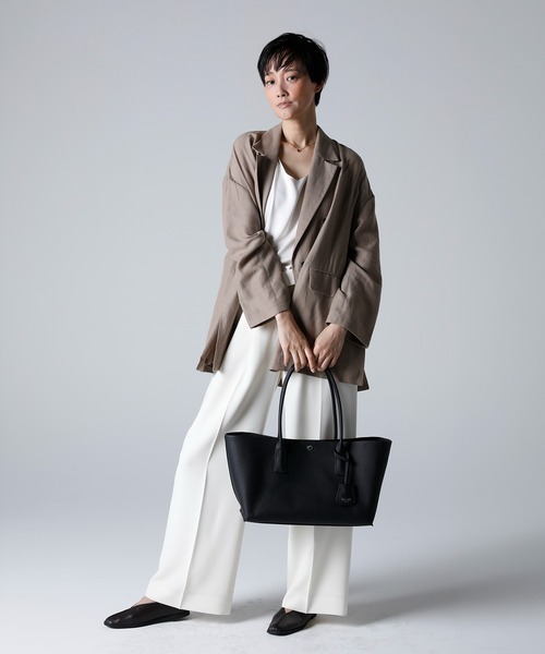Breath TOPKAPI(ブレストプカピ)の「【雑誌掲載】【Breath TOPKAPI】ELAN エラン シュリンクレザー 2way トートバッグ(トートバッグ・レディース・クリーム/ブラック/グレイッシュベージュ・FREE)」の13枚目の写真