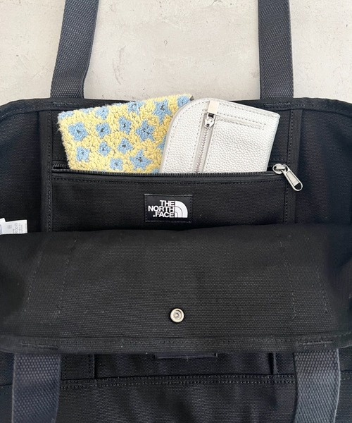 THE NORTH FACE(ザノースフェイス)の「THE NORTH FACE(ザ・ノースフェイス)/ALL-DAY TOTE L_PLUS/TNF A4 PC収納 ビッグサイズ トートバッグ 横型トート コットン素材 マザーズバッグ 通勤 通学(トートバッグ・レディース・カーキ/ブラック/キャメル・FREE)」の10枚目の写真