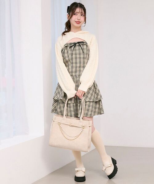 MAJESTIC LEGON(マジェスティックレゴン)の「パールチェーン2WAYトートバッグ(トートバッグ・レディース・ブラック/ベージュ/ピンク・FREE)」の11枚目の写真