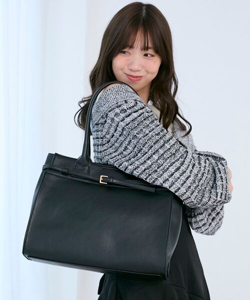 MAJESTIC LEGON(マジェスティックレゴン)の「パールチェーン2WAYトートバッグ(トートバッグ・レディース・ブラック/ベージュ/ピンク・FREE)」の22枚目の写真