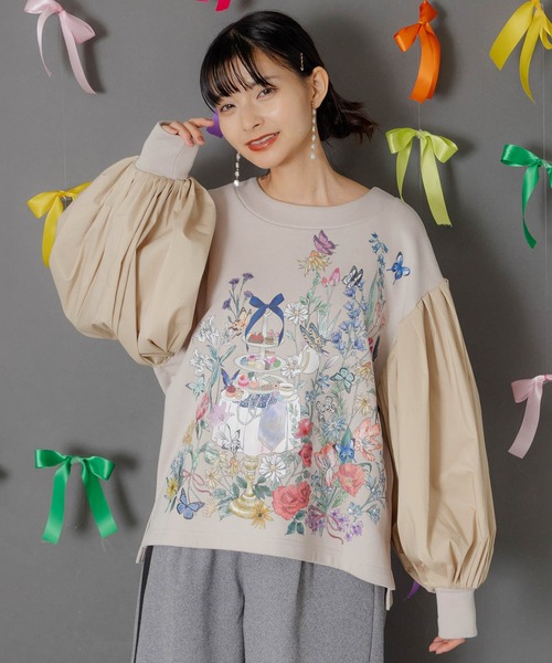 iS ScoLar（イズスカラー）の「553279：アフタヌーンティーパーティー柄プルオーバー（Tシャツ/カットソー・レディース・ブルー/ブラック/アイボリー・M）」の2枚目の写真