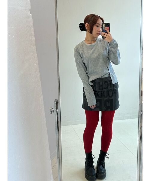 Oriens JOURNAL STANDARD（オリエンス ジャーナルスタンダード）の「ボタンディテールロングスリーブTee（Tシャツ/カットソー・レディース・グレー/レッド/ホワイト・FREE）」の4枚目の写真