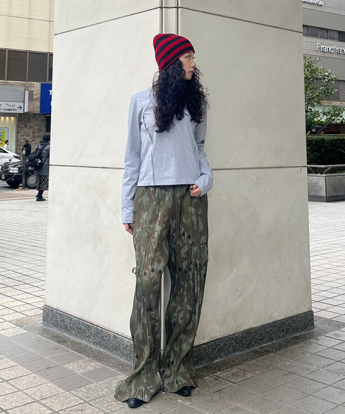 Oriens JOURNAL STANDARD(オリエンス ジャーナルスタンダード)の「ボタンディテールロングスリーブTee(Tシャツ/カットソー・レディース・グレー/レッド/ホワイト・FREE)」の13枚目の写真