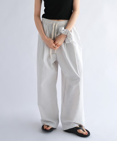 ANME(アンメ)の「カラーストライプ2タックイージーパンツ(その他パンツ・レディース・キナリ/ピンク/オフホワイト・L/M)」の2枚目の写真