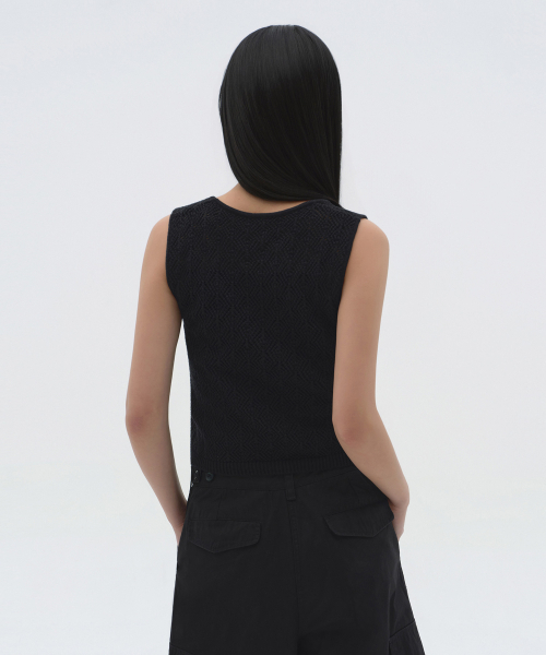 MUSINSA STANDARD WOMAN（ムシンサスタンダードウーマン）の「ウィメンズロンバースクロシェニットベスト[ブラック]（ベスト・レディース・その他・S/M/L）」の7枚目の写真