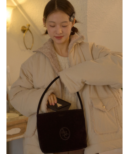 ANOETIC（アノエティック）の「ANC VELVET REVE BAG_BLACK（トートバッグ・レディース・ブラック・FREE）」の4枚目の写真
