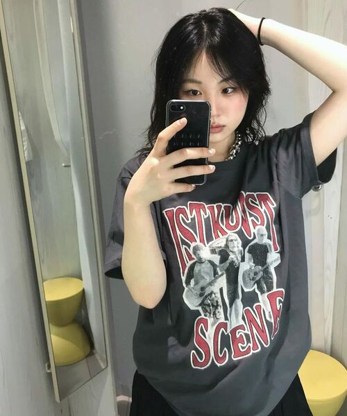 ISTKUNST(イストクンスト)の「SCENE BAND TEE_NAVY(IK2EMMT510A)(Tシャツ/カットソー・レディース・ネイビー・S/M/L)」の9枚目の写真