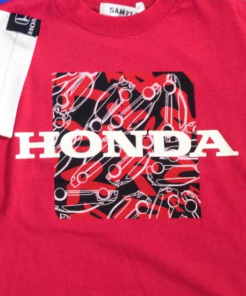 F.O.KIDS(エフオーキッズ)の「F.O.KIDS/エフオーキッズ HONDAコラボ4柄Tシャツ 天竺編み 車プリント 2026年春夏(Tシャツ/カットソー・キッズ・ブラック/レッド/オフホワイト/ブルー・130/140/150)」の19枚目の写真