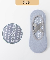 Coo+i（クーイ）の「くすみカラー 滑り止め付き クロスストラップヨガソックス（ソックス/靴下）」