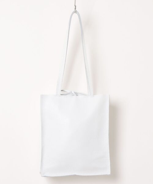 andrea cardone(アンドレアカルドネ)の「【ANDREA CARDONE】縦型デイリートート(Q66600)(トートバッグ・レディース・シルバー/ゴールド/ホワイト・ALL)」の1枚目の写真