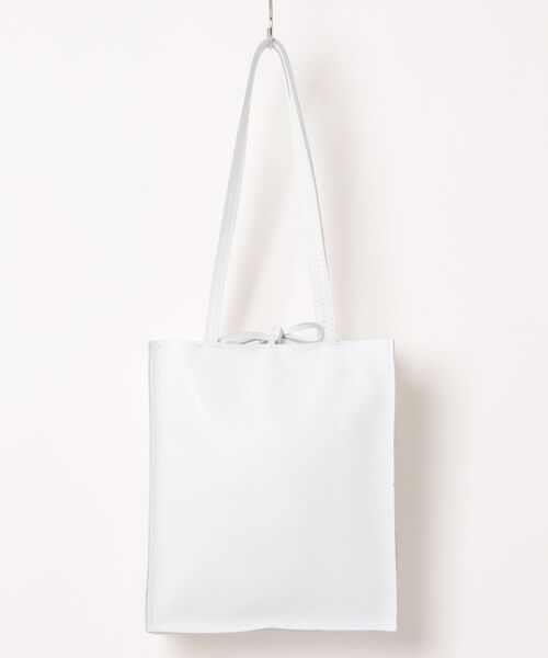 andrea cardone(アンドレアカルドネ)の「【ANDREA CARDONE】縦型デイリートート(Q66600)(トートバッグ・レディース・シルバー/ゴールド/ホワイト・ALL)」の4枚目の写真