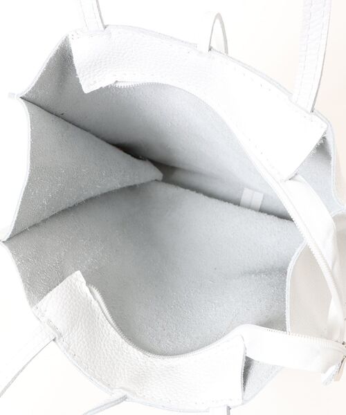 andrea cardone(アンドレアカルドネ)の「【ANDREA CARDONE】縦型デイリートート(Q66600)(トートバッグ・レディース・シルバー/ゴールド/ホワイト・ALL)」の6枚目の写真