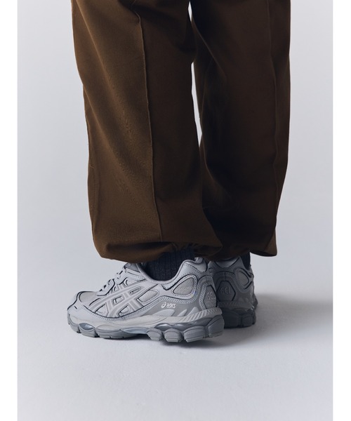 ASICS(アシックス)の「GEL-NYC / ゲルエヌワイシー(スニーカー・メンズ・グレー系その他・23/29/26/24.5/25.5/27.5/23.5/27/26.5/28.5/25/28/24)」の2枚目の写真