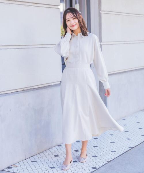 ITS'DEMO（イッツデモ）の「【手洗い可／セットアップ可】サテンピーチシャツ（シャツ/ブラウス・レディース・ピンク/アイボリー/サックスブルー・00）」の5枚目の写真