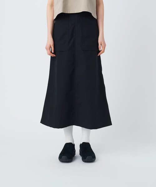 Snow Peak（スノーピーク）の「Snow Peak / Light Dobby Cloth Skirt ライトドビークロススカート（スカート・レディース・ブラック/グレイッシュベージュ/アーミー・1/2/3）」の16枚目の写真