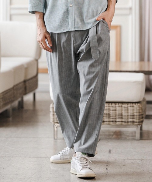 CAMBIO(カンビオ)の「mp14687-Classic Pinstripe Two Tuck Belted Pants タックベルトパンツ(S67926cmb)(スラックス・メンズ・ブラック/グレー/グレイッシュベージュ/チャコール・L/M/S)」の3枚目の写真