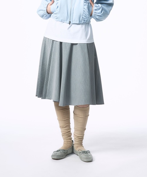 Nora Lily elle（ノラリリーエル）の「【Nora Lily】「elle」Pin Stripe Half Switching Pleated Skirt（スカート・レディース・ダークグレー/グレー・FREE）」の3枚目の写真
