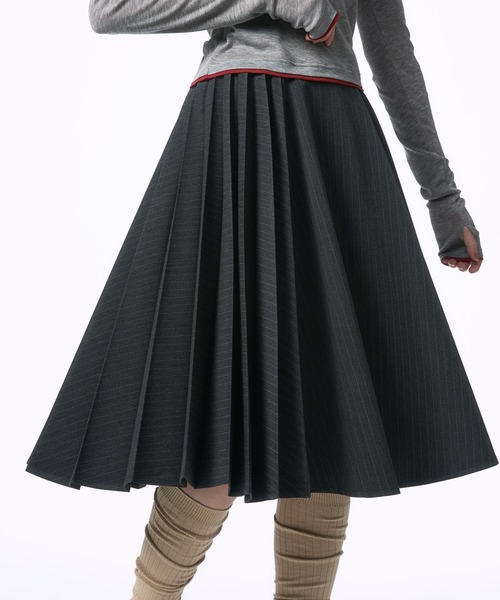 Nora Lily elle（ノラリリーエル）の「【Nora Lily】「elle」Pin Stripe Half Switching Pleated Skirt（スカート・レディース・ダークグレー/グレー・FREE）」の15枚目の写真