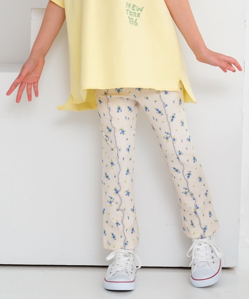 LEPSIM(レプシィム)の「【KIDS】花柄カットフレアパンツ 644476(その他パンツ・キッズ・ブラック/アイボリー・120/130/140)」の1枚目の写真