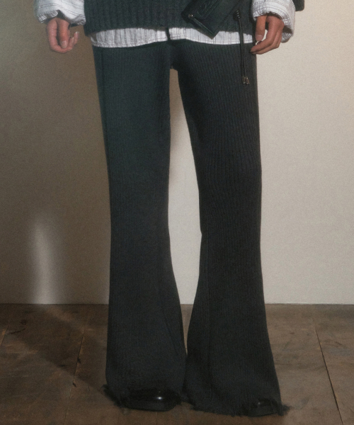 RIBBED DISTRESSED WOOL KNIT PANTS-CHARCOAL 【公式通販】