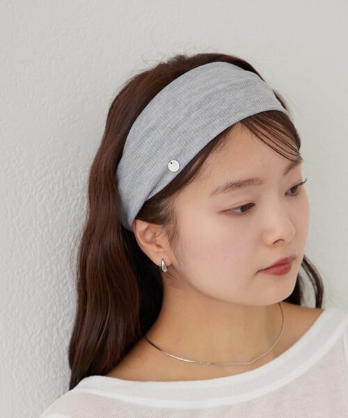 mystic(ミスティック)の「チャーム付きヘアバンド(ヘアバンド・レディース・グレー/ブラック・ONE SIZE)」の6枚目の写真