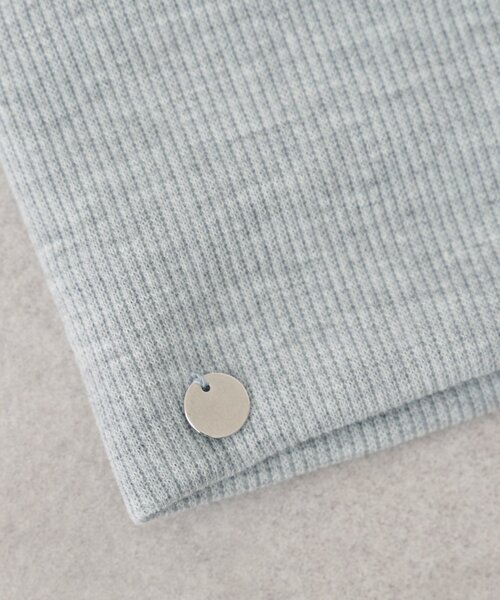 mystic(ミスティック)の「チャーム付きヘアバンド(ヘアバンド・レディース・グレー/ブラック・ONE SIZE)」の8枚目の写真