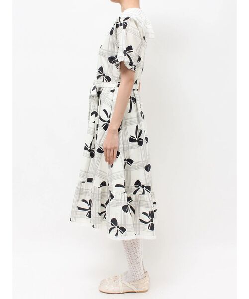 merry jenny(メリージェニー)の「ribbonレースカラーシャツワンピース(ワンピース・レディース・ネイビー/アイボリー・FREE)」の7枚目の写真