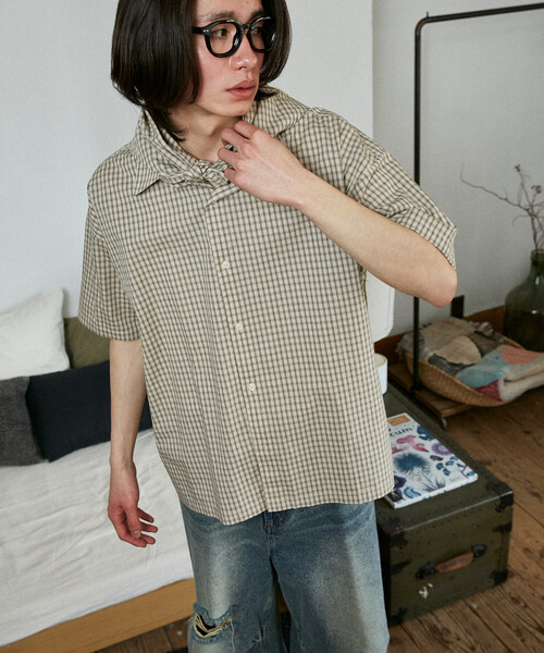 PUBLUX（パブリュクス）の「PUBLUX/パブリュクス LOVE POP STUDIO　スカーフ付きハーフスリーブシャツ　限定展開（シャツ/ブラウス・メンズ・サックスブルー/ベージュ/ブルー・LARGE/MEDIUM/SMALL）」の16枚目の写真