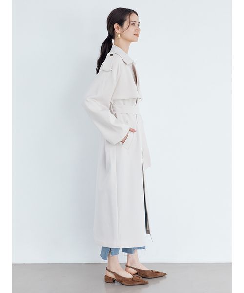 Mila Owen（ミラオーウェン）の「共ベルト付憲章デザイントレンチコート（トレンチコート・レディース・アイボリー/ベージュ/イエロー・0/1）」の15枚目の写真