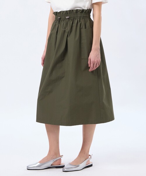 MACKINTOSH PHILOSOPHY（ﾏｯｷﾝﾄｯｼｭ ﾌｨﾛｿﾌｨｰ）の「【LEE4月号/蛯原友里さん着用】ウエストギャザースカート（スカート・レディース・カーキ/ブラック/オフホワイト・38/36）」の3枚目の写真