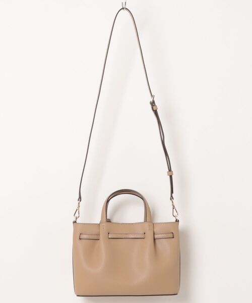 MICHAEL KORS(マイケルコース)の「CARSON センタージップ サッチェル スモール(ハンドバッグ・レディース・キャメル・FREE)」の2枚目の写真