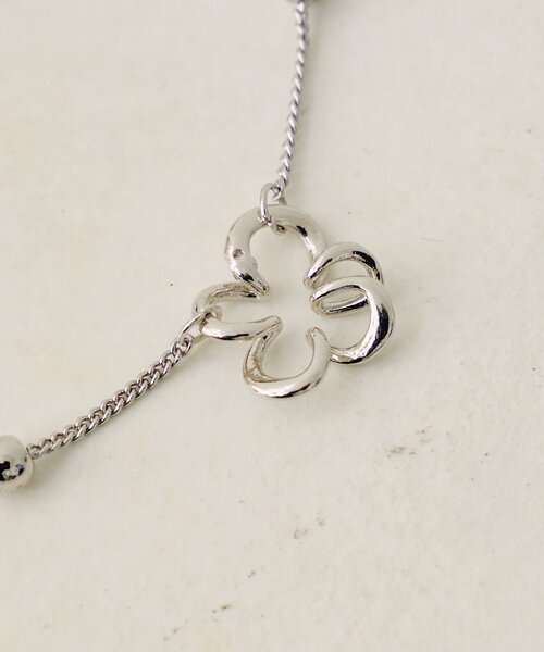 Kastane（カスタネ）の「【fiw./WEB先行】ブルームブレスレット（ブレスレット・レディース・シルバー・FREE）」の8枚目の写真