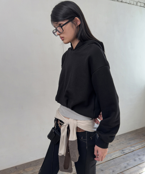 PORTERNA(ポルテナ)の「TUCK BALLOON SWEAT HOODIE-BLACK(パーカー・レディース・その他・SMALL)」の6枚目の写真