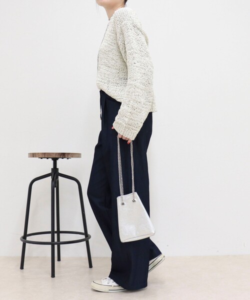 fredy emue（フレディエミュ）の「【低身長サイズ34有り】ライトシャンブレーデニムイージーパンツ（その他パンツ・レディース・ネイビー・34）」の22枚目の写真