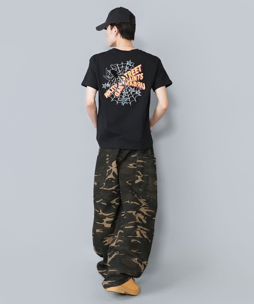 SPINNS（スピンズ）の「スパイダーバックプリント半袖Tシャツ/サガラ刺繍ロゴ/ワンポイント（Tシャツ/カットソー・メンズ・ホワイト/ブラック/ピンク/ウッドランド・ONESIZE）」の9枚目の写真