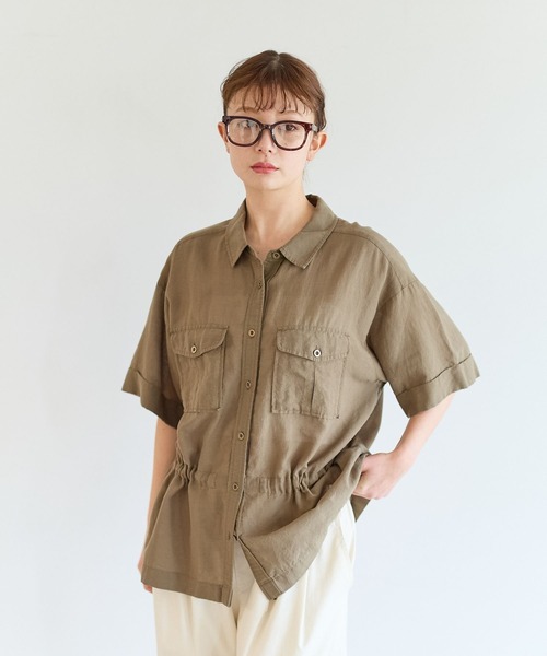 BAYFLOW（ベイフロー）の「[シルエットアレンジ可能]シアーサファリ半袖シャツ（シャツ/ブラウス・レディース・オフホワイト/カーキ/イエロー/チャコール・FREE）」の20枚目の写真