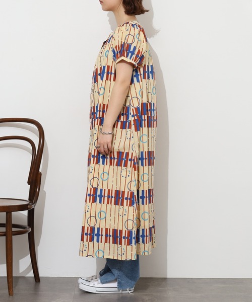 KILKI(キルキー)の「kilki ドットアンドストライププリントワンピース 半袖(ワンピース・レディース・ブルー系その他/ベージュ系その他・ONESIZE)」の3枚目の写真