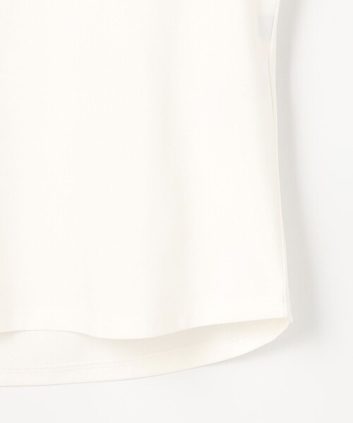 組曲 L(クミキョク オオキイサイズ)の「プレーティング天竺 バルーンスリーブカットソー(Tシャツ/カットソー・レディース・ホワイト系/ブラック系/ライトグレー系・5/6/7)」の6枚目の写真