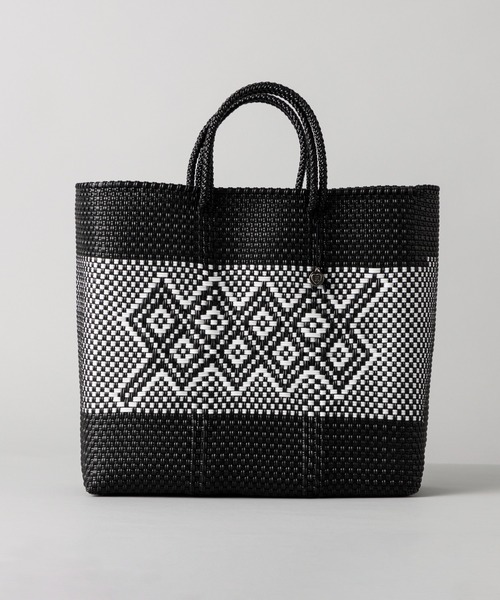 kuros'(クロス)の「【OJO DE MEX×kuros'別注】Plastico CAGO Tote Regular ROMBO ブラック×ホワイト M(かごバッグ・レディース・ブラック×ホワイト・MEDIUM)」の13枚目の写真