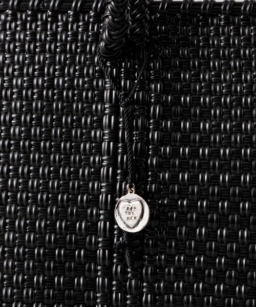 kuros'(クロス)の「【OJO DE MEX×kuros'別注】Plastico CAGO Tote Regular ROMBO ブラック×ホワイト M(かごバッグ・レディース・ブラック×ホワイト・MEDIUM)」の8枚目の写真