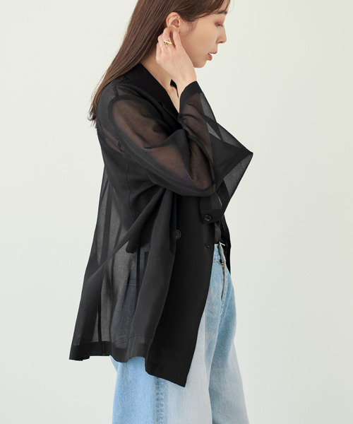 Noble(ノーブル)の「《追加・新色》スリットスリーブシアージャケット(テーラードジャケット・レディース・ベージュ/ブラック/サックスブルー・36/38)」の10枚目の写真