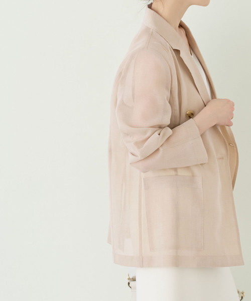 Noble(ノーブル)の「《追加・新色》スリットスリーブシアージャケット(テーラードジャケット・レディース・ベージュ/ブラック/サックスブルー・36/38)」の17枚目の写真