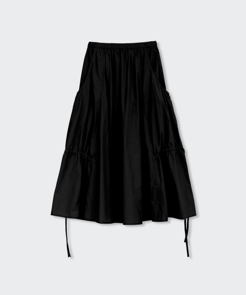 MUSINSA STANDARD WOMAN（ムシンサスタンダードウーマン）の「ウィメンズナイロンルチッドロングスカート[ブラック]（スカート・レディース・その他・MEDIUM/LARGE/SMALL/X-SMALL）」の5枚目の写真