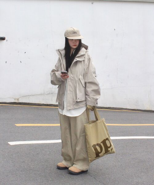 KALAPATTHAR(カラパタール)の「3 Layer Hard Shell Short-Jacket - BEIGE(ナイロンジャケット・メンズ・その他・MEDIUM/LARGE/SMALL)」の12枚目の写真