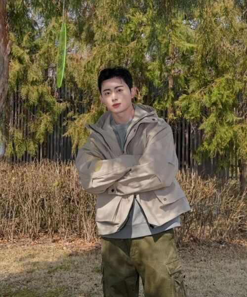 KALAPATTHAR(カラパタール)の「3 Layer Hard Shell Short-Jacket - BEIGE(ナイロンジャケット・メンズ・その他・MEDIUM/LARGE/SMALL)」の7枚目の写真