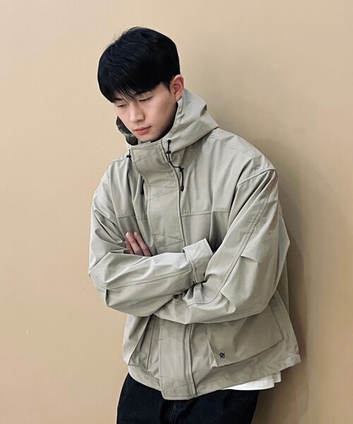 KALAPATTHAR(カラパタール)の「3 Layer Hard Shell Short-Jacket - BEIGE(ナイロンジャケット・メンズ・その他・MEDIUM/LARGE/SMALL)」の6枚目の写真