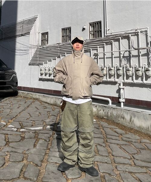 KALAPATTHAR(カラパタール)の「3 Layer Hard Shell Short-Jacket - BEIGE(ナイロンジャケット・メンズ・その他・MEDIUM/LARGE/SMALL)」の2枚目の写真
