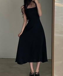 袖なしスクエアネックラインワンピース