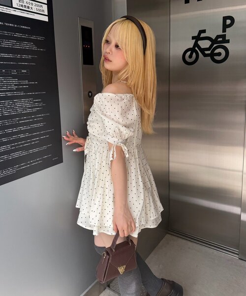 continuer de NICE CLAUP(コンティニューデナイスクラップ)の「1枚で完成する主役ブラウス、ドロストリボンチュニック(シャツ/ブラウス・レディース・オフホワイト/ピンク/ドット/その他11/チェック・FREE)」の7枚目の写真