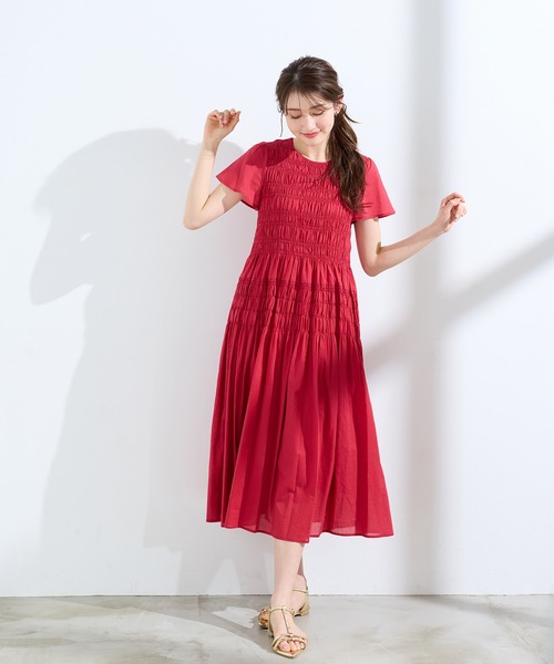 Rose Tiara（ローズティアラ）の「シャーリングマキシ丈ワンピース（ワンピース・レディース・ブラウン/レッド/ネイビー・38/42/46）」の7枚目の写真